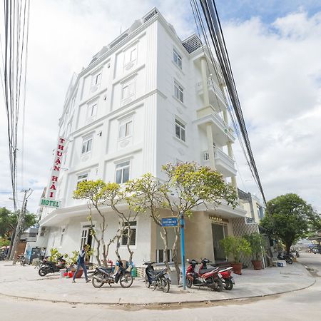 Thuan Hai Hotel Дуонг-Донг Экстерьер фото